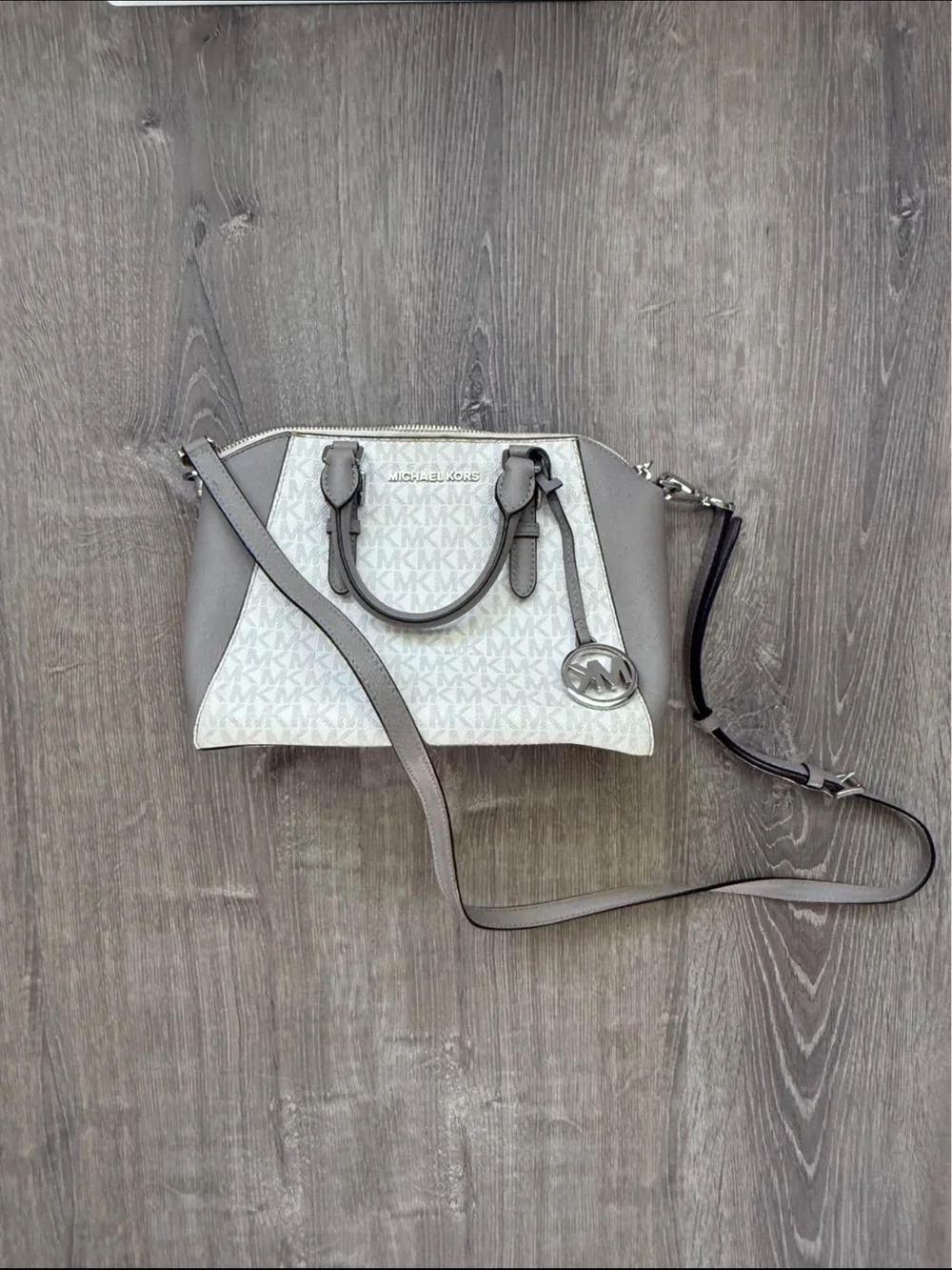 Michael Kors Gray Beige Signature Satchel with Matching Wallet